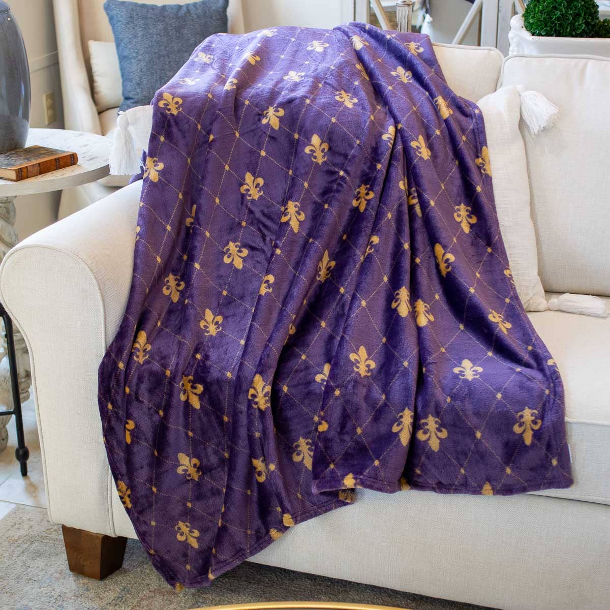 Clovis Throw Plum/Gold 50x60