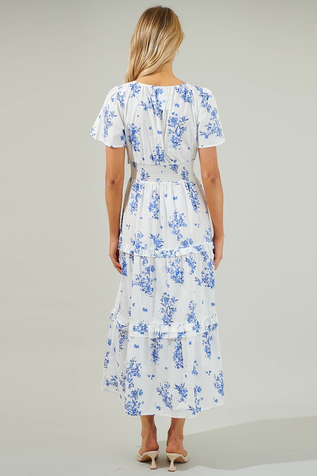 Sugarlips: Bestia Floral Palmer Poplin Tiered Maxi Dress: CreamBlue