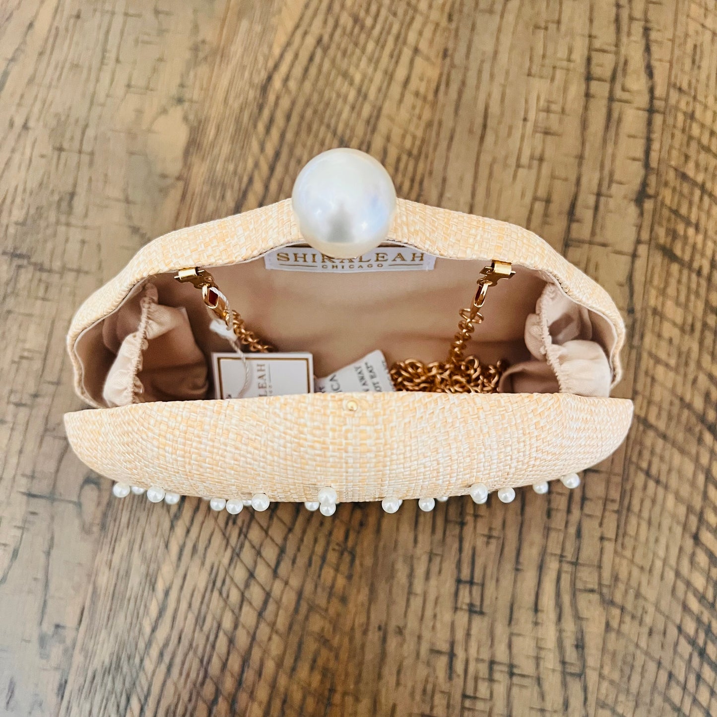 Rita Shell Clutch