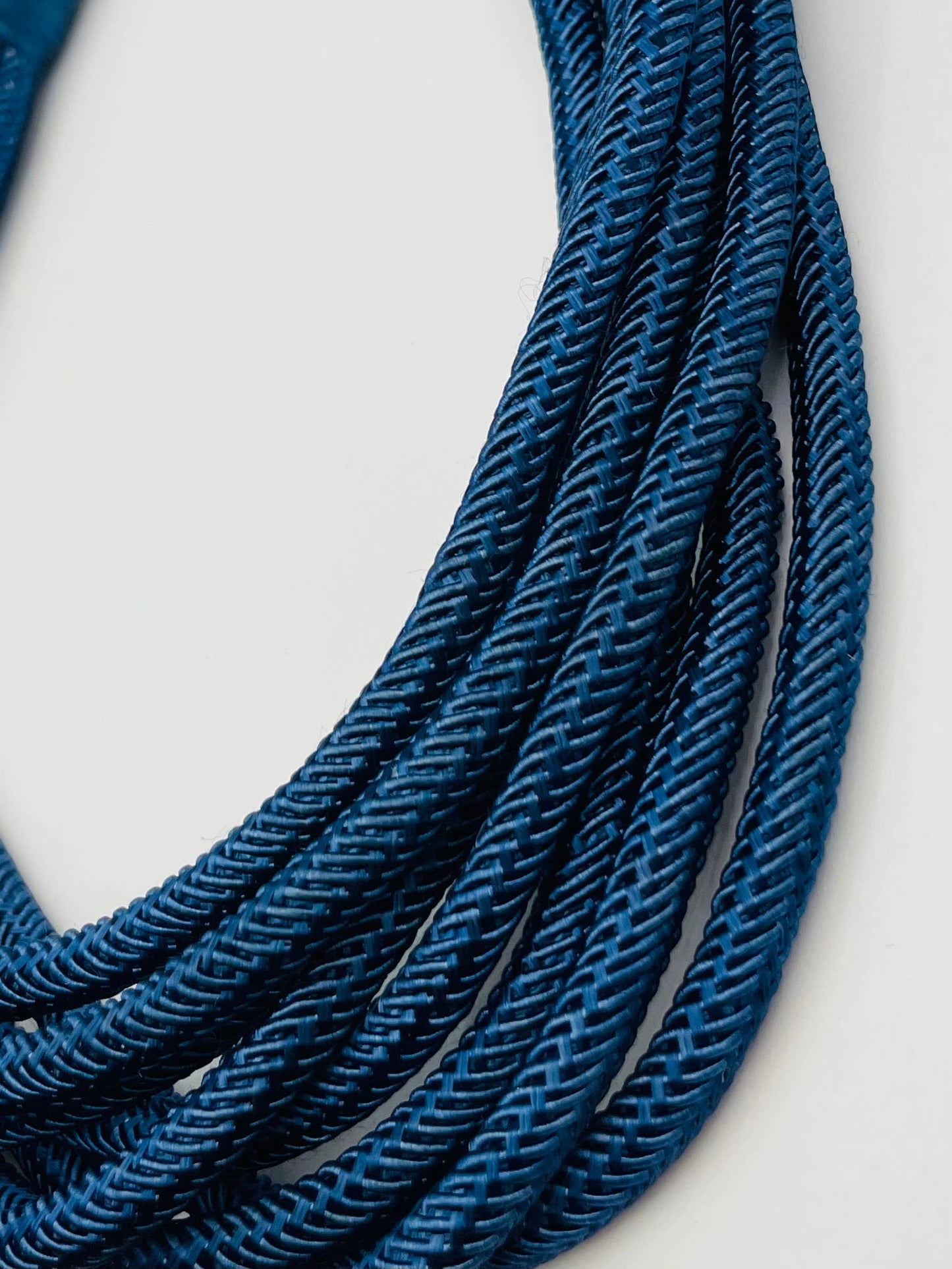 "Original" Slub 8-Strand Necklace (navy)