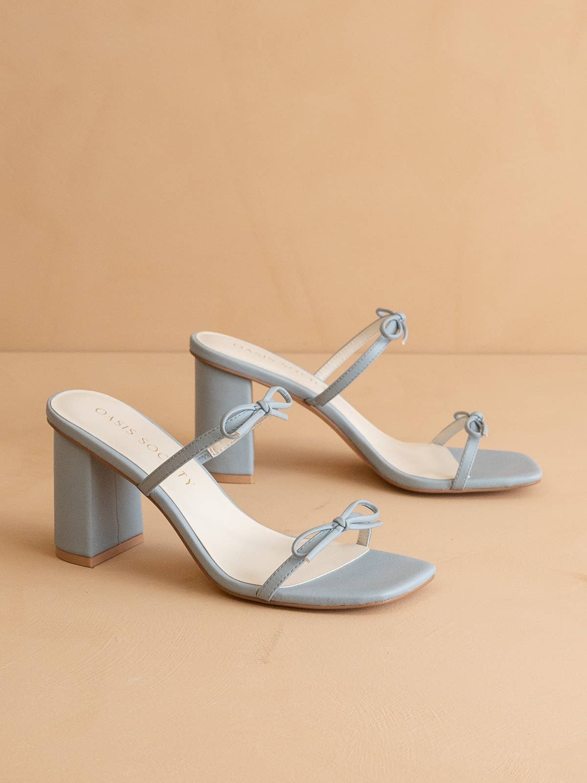 The Wendy | Blue Double Strap Bow Heels: BLUE