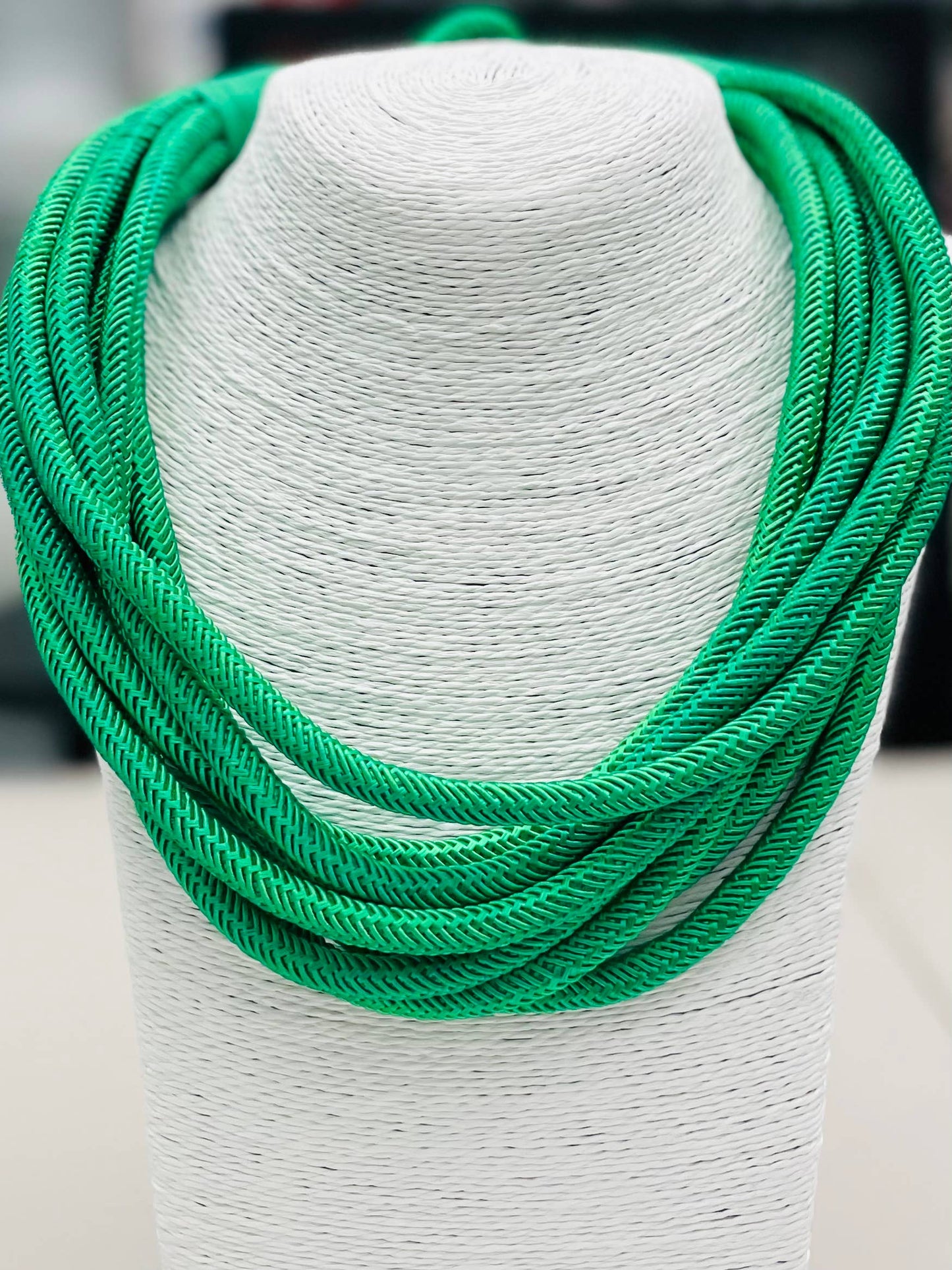 "Original" Slub 8-Strand Necklace (kelly green)