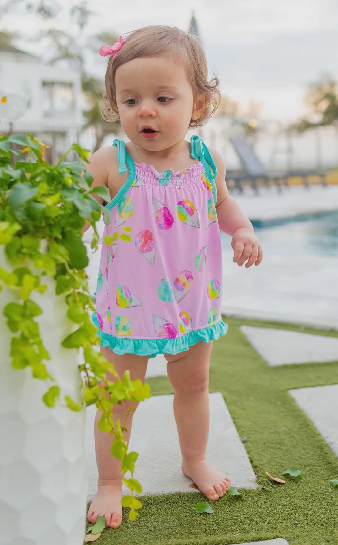 Snowcone Ruffle Swing Set