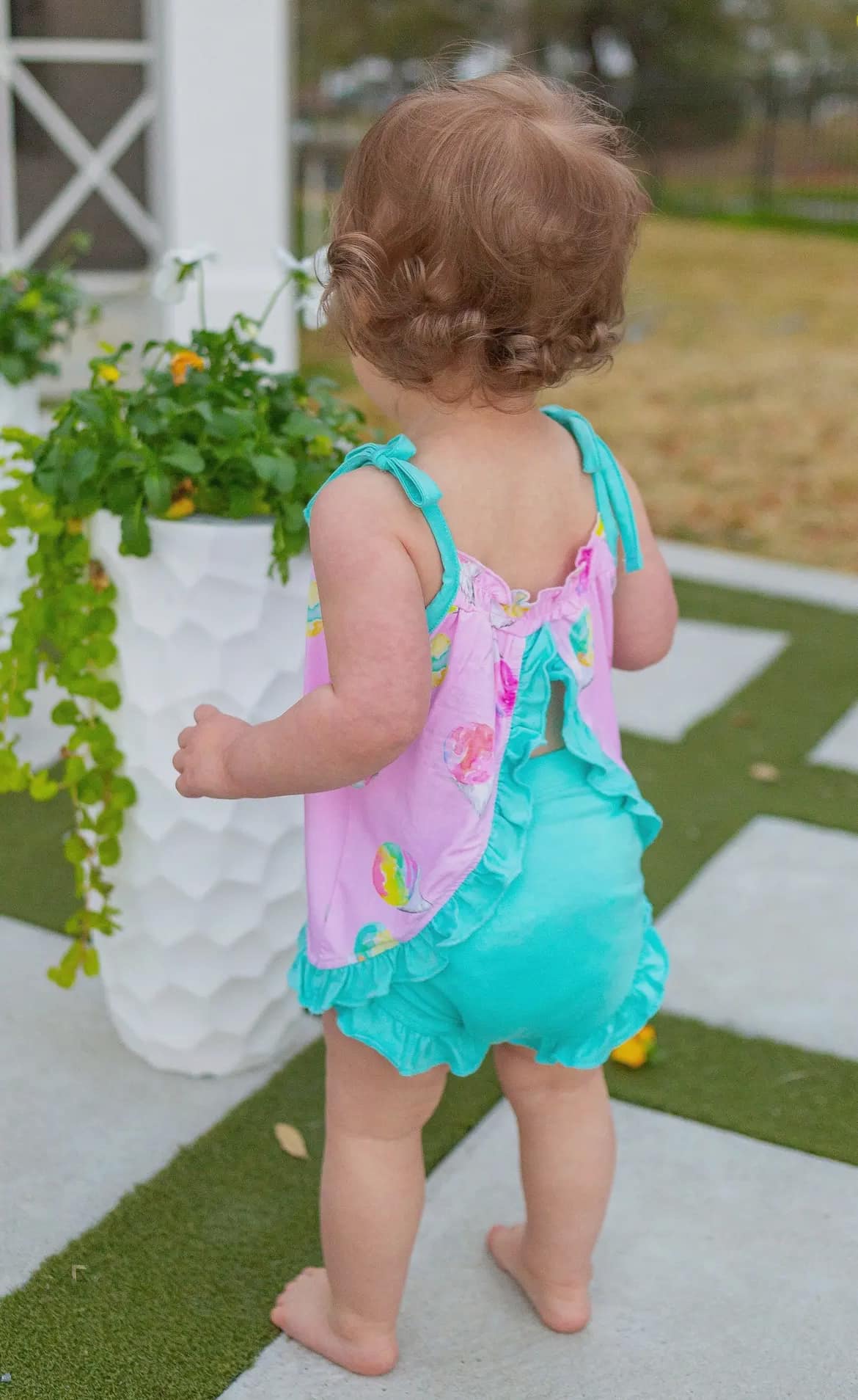 Snowcone Ruffle Swing Set