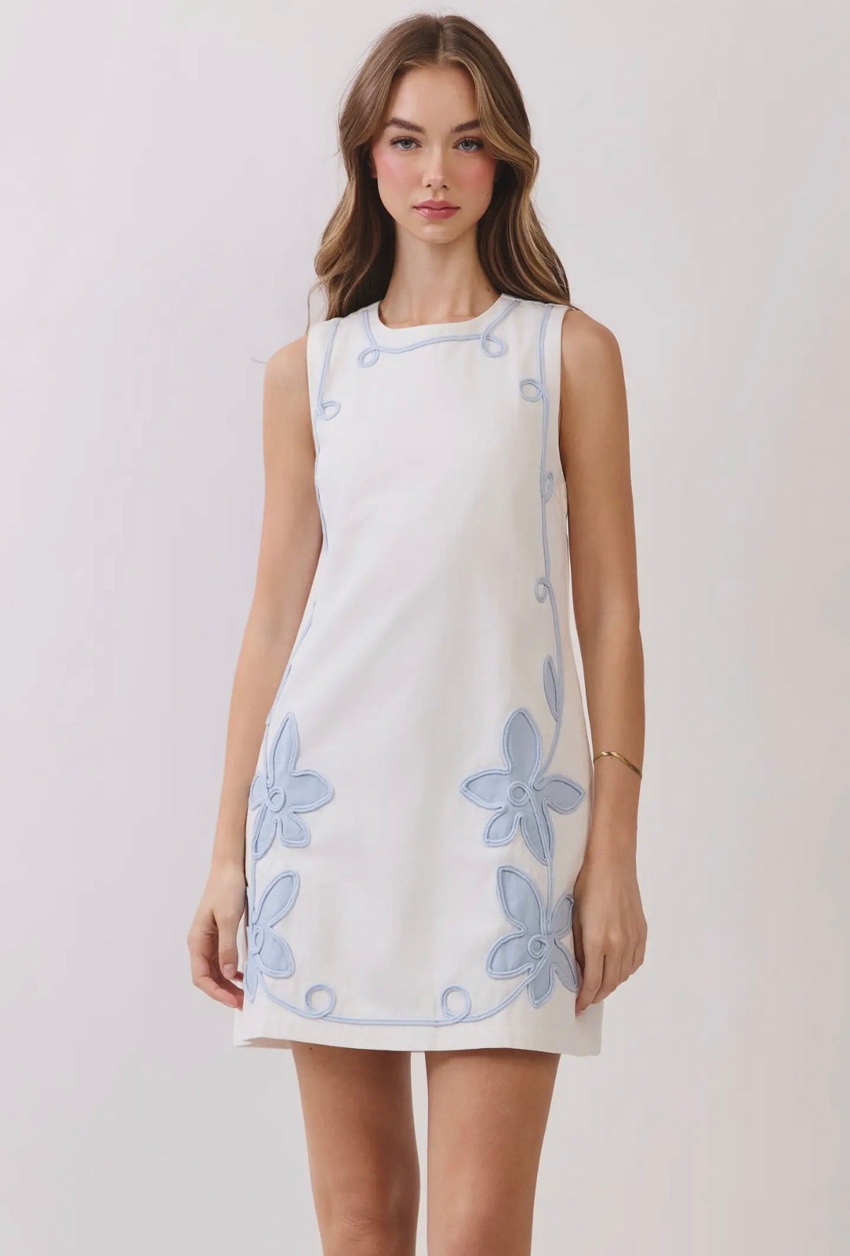 TCEC floral appliqué shift mini dress