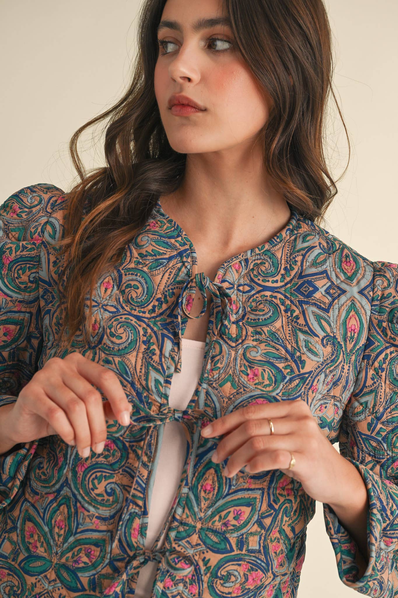 EXCLUSIVE PRINT QUILTED PAISLEY PRINT JACKET