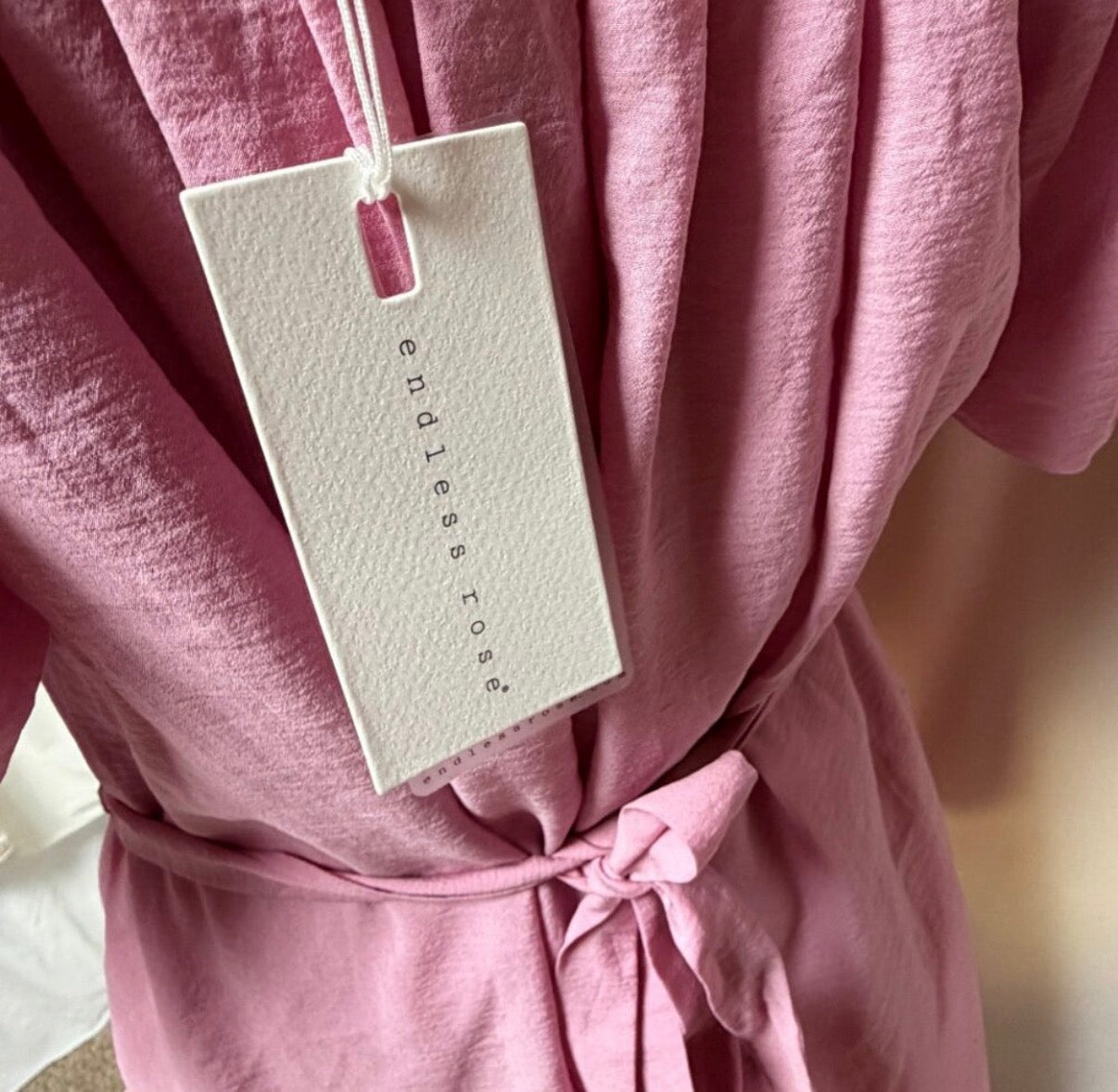 Endless Rose pleated detail puff sleeve mini dress / PINK