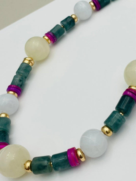 CHIC - Resin Beaded Necklace (ivory/jade)