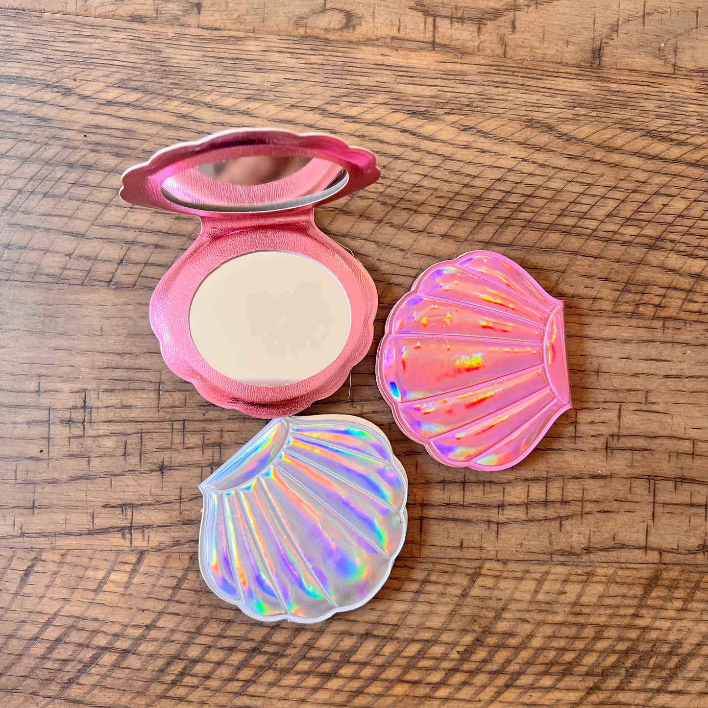 Seashell compact mirror