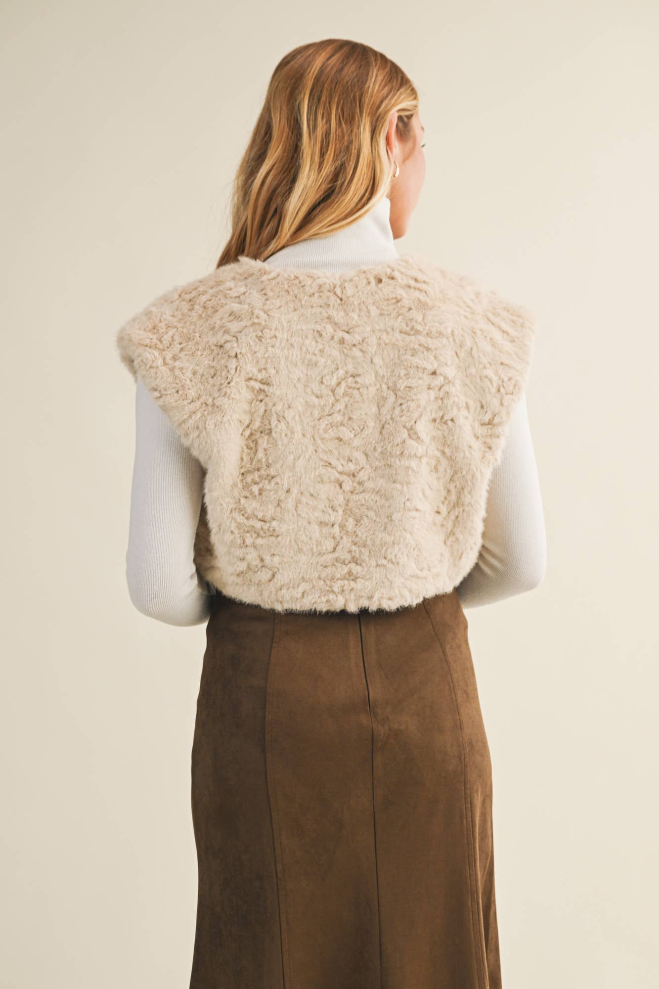 WAVY FAUX FUR BOLERO VEST