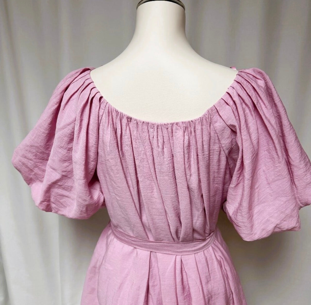 Endless Rose pleated detail puff sleeve mini dress / PINK