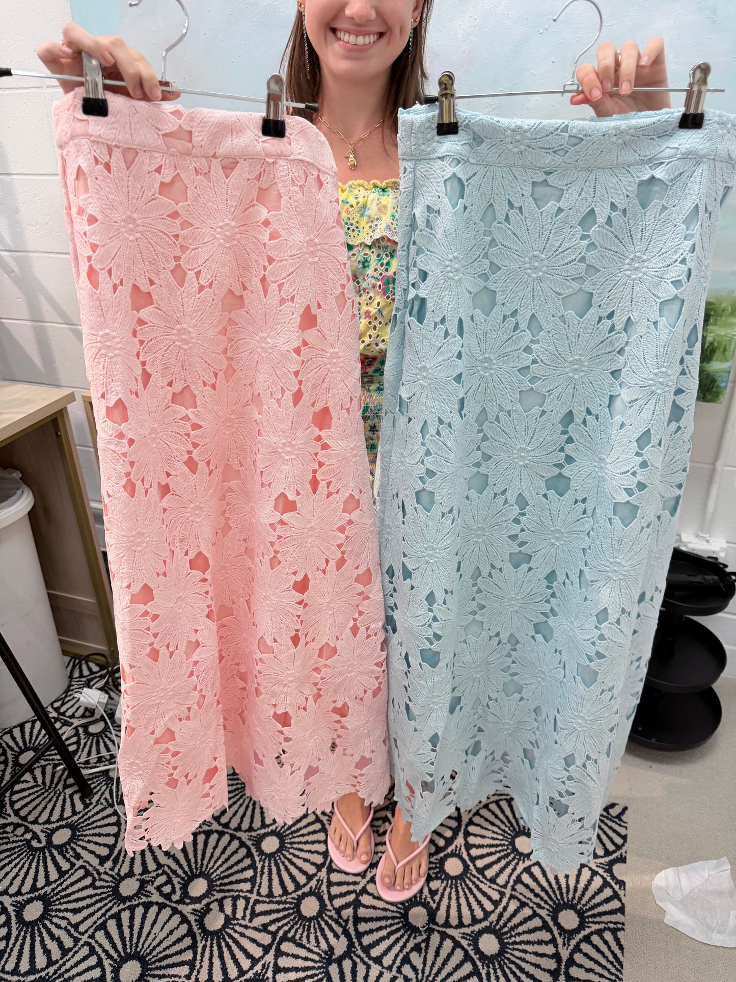 TCEC Floral Lace scalloped hem midi skirt: BLUE
