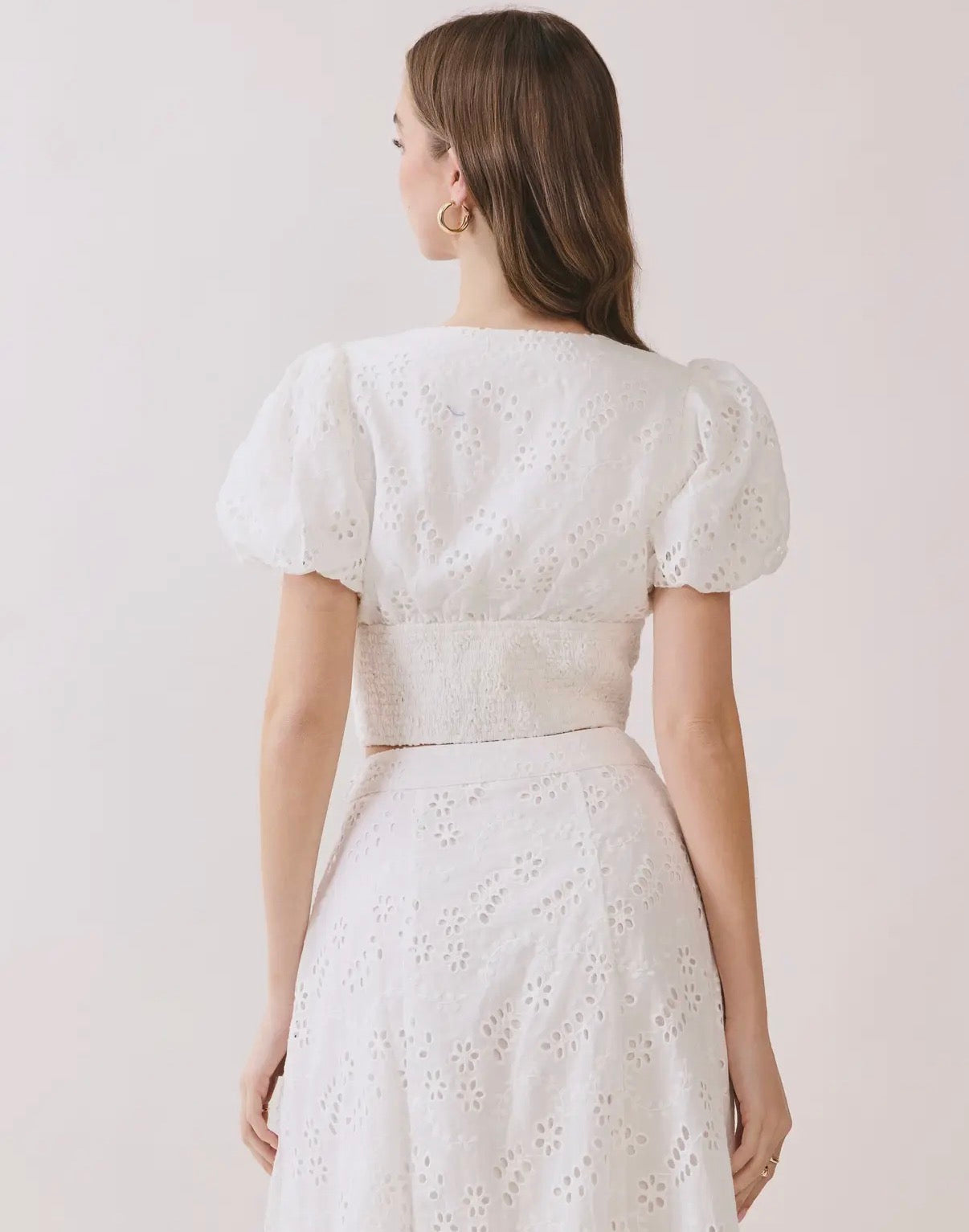 TCEC white eyelet puff sleeve button front crop blouse