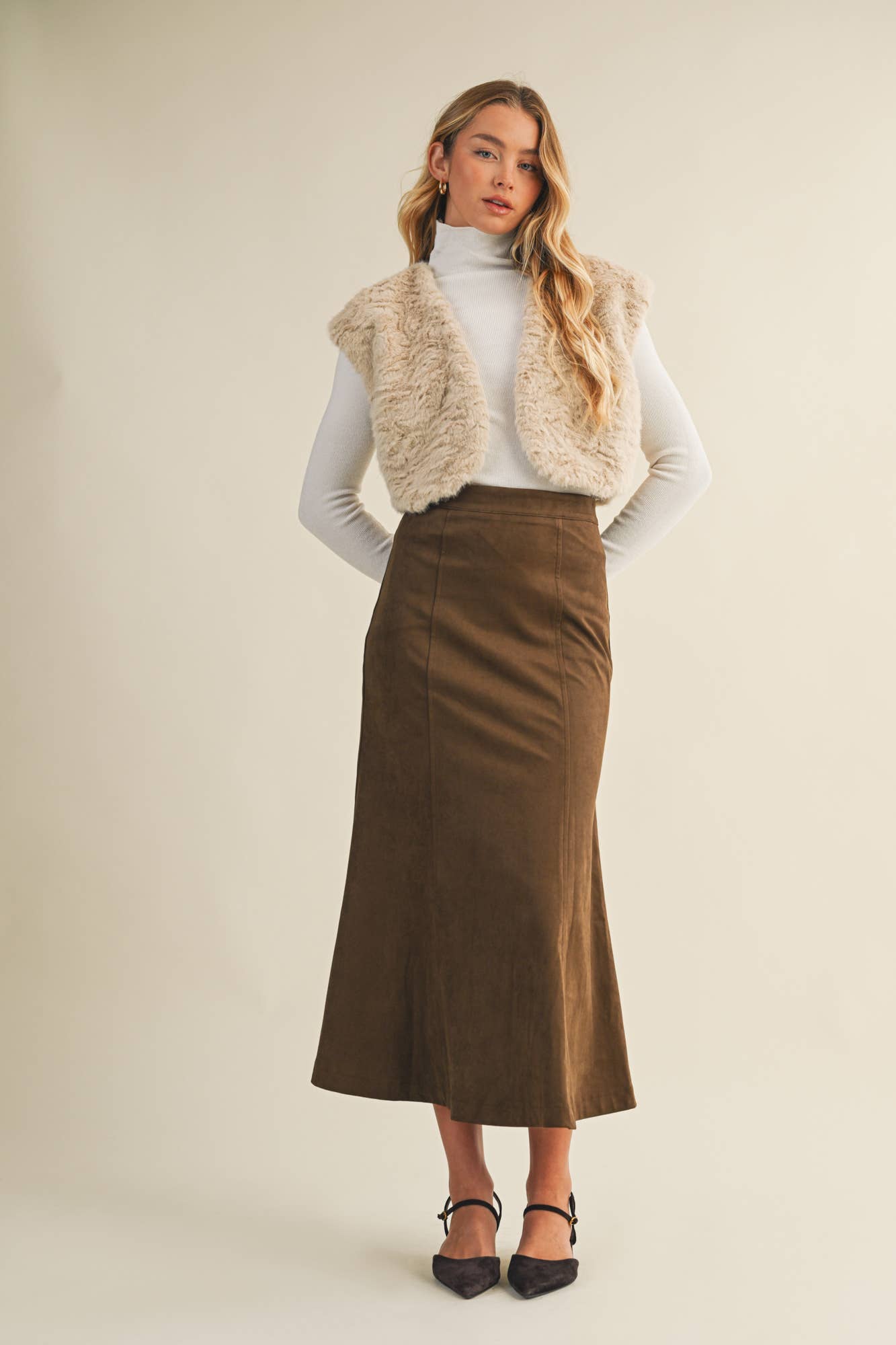 WAVY FAUX FUR BOLERO VEST