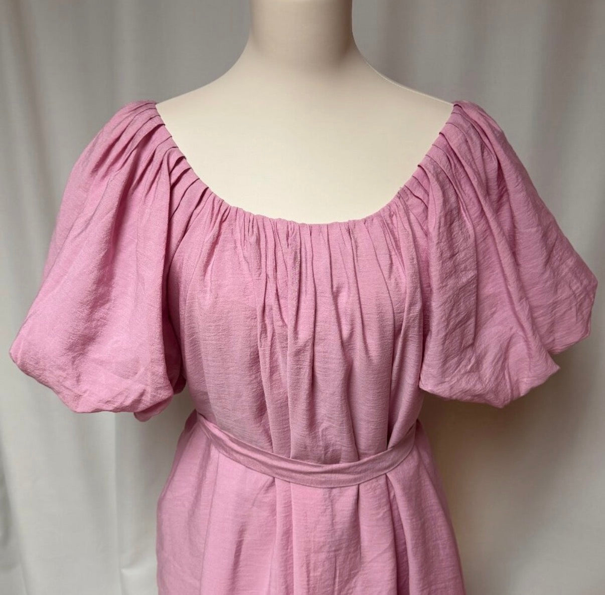 Endless Rose pleated detail puff sleeve mini dress / PINK