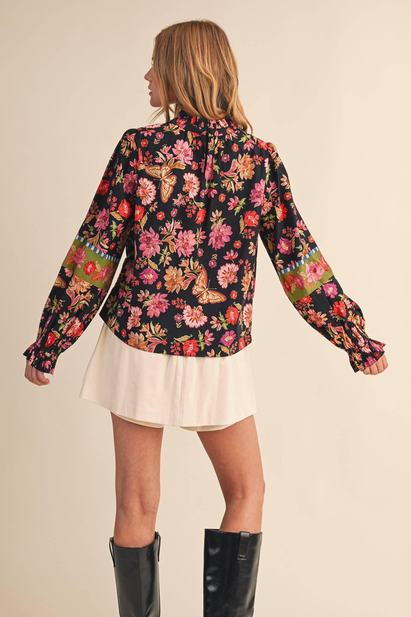 EXCLUSIVE FLORAL BORDER PRINT TOP WITH EMBROIDERED FLORAL TRIM