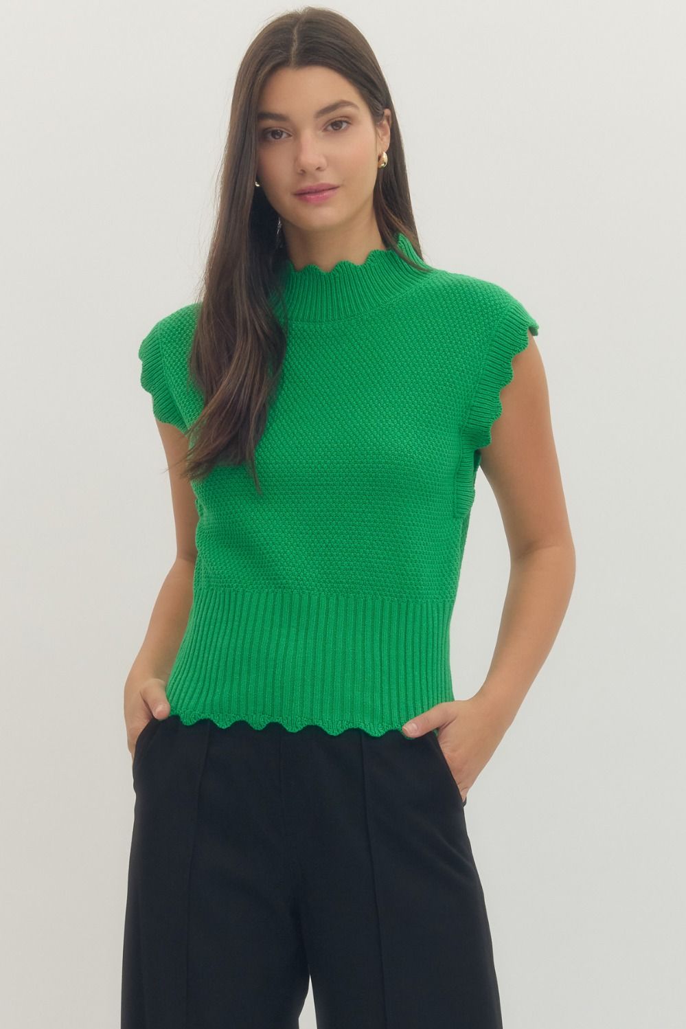 Entro - Scallop Trim Ribbed Waist top / GREEN