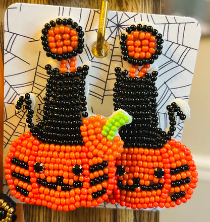 Cat in Pumpkin beaded earrings