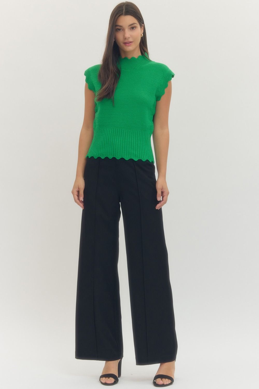 Entro - Scallop Trim Ribbed Waist top / GREEN