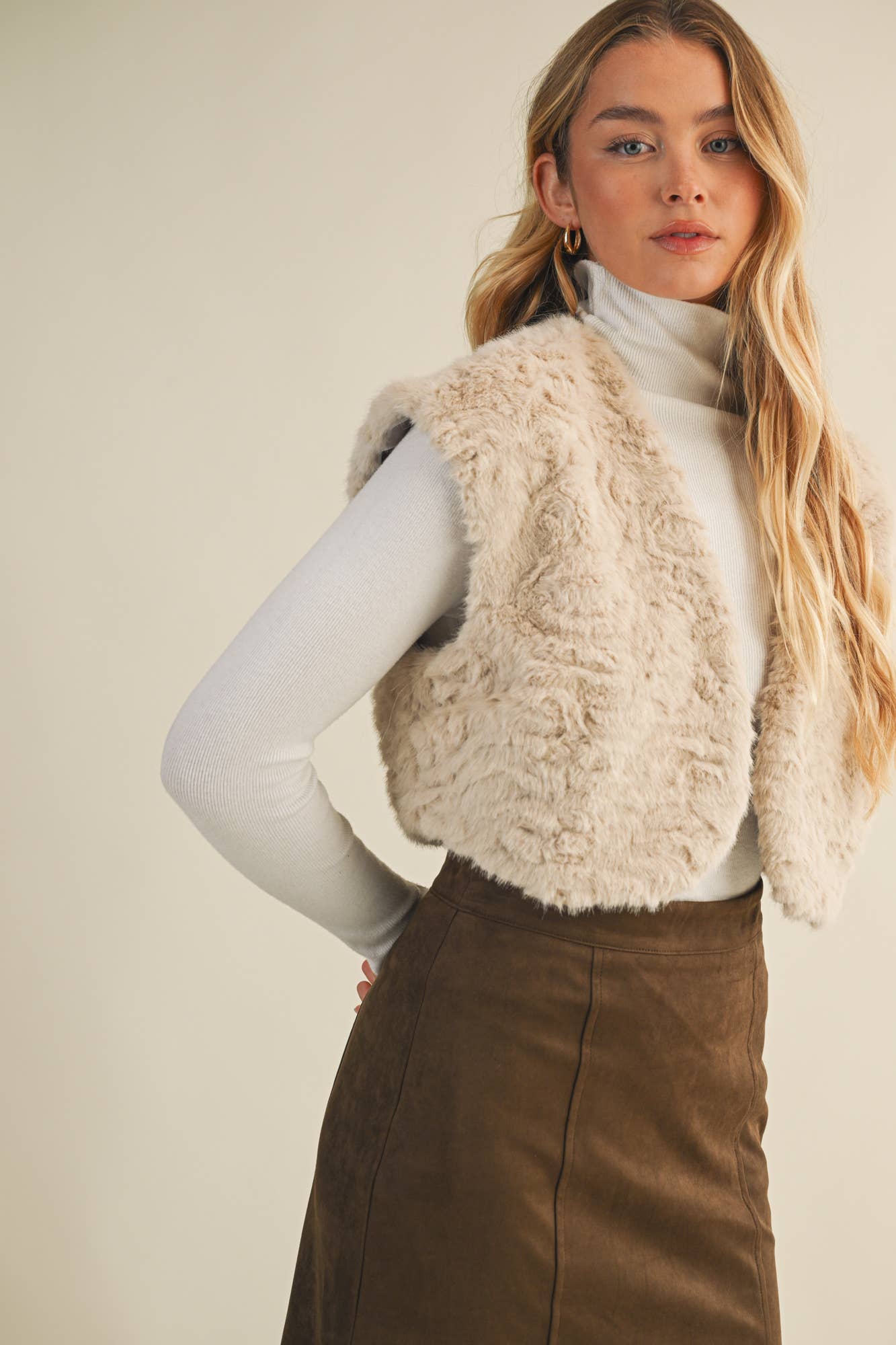 WAVY FAUX FUR BOLERO VEST