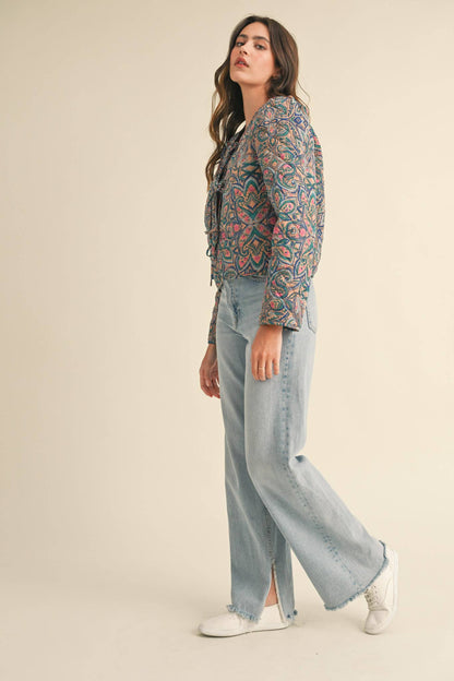 EXCLUSIVE PRINT QUILTED PAISLEY PRINT JACKET